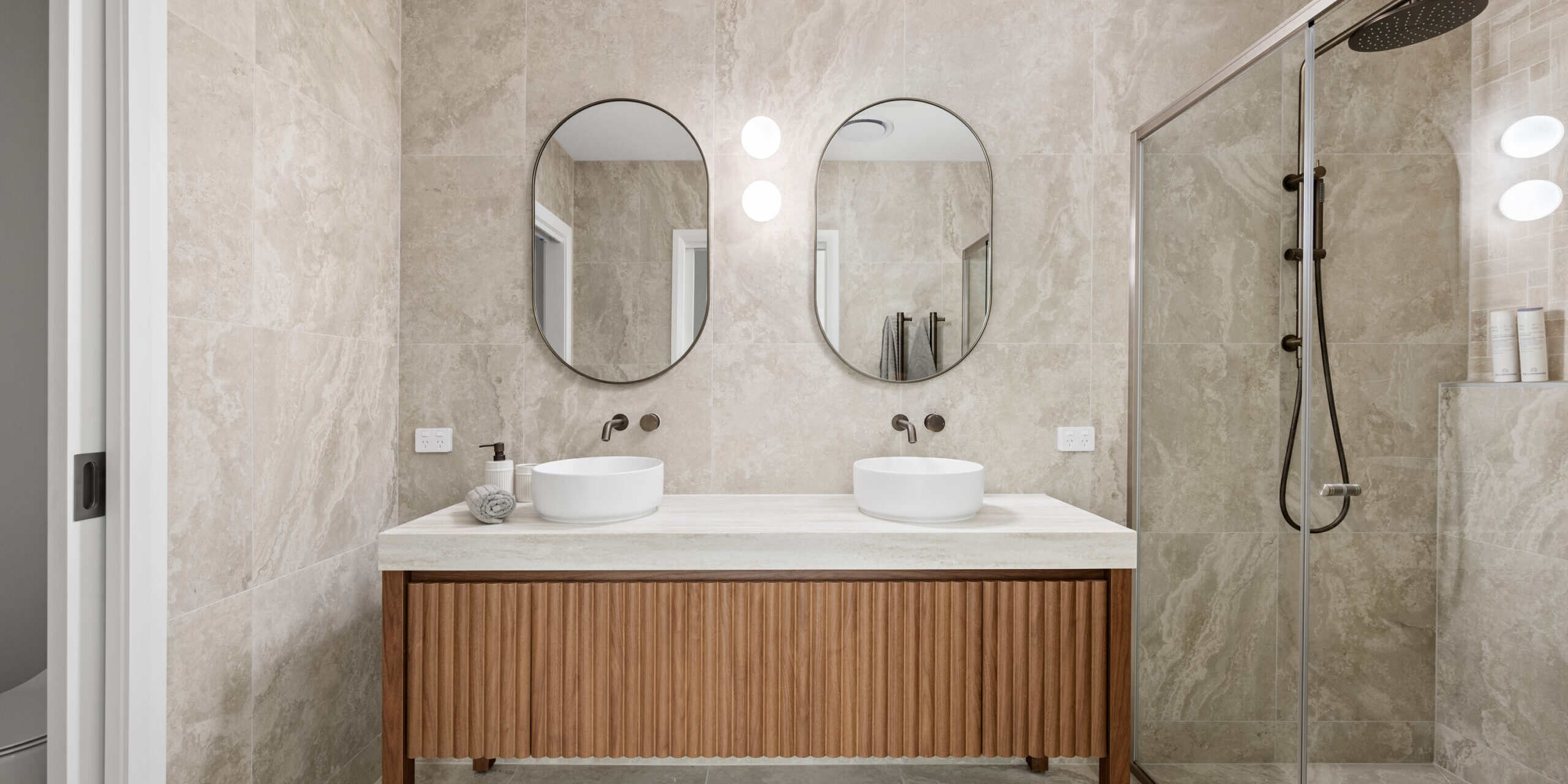 129GILL - 103 Sevens Creek Kialla - Web (14)